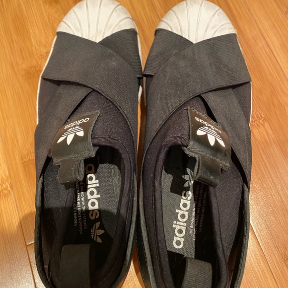 Adidas Black Trainers, never worn (bought in size too large abroad). Size 9. - Picture 3 of 5